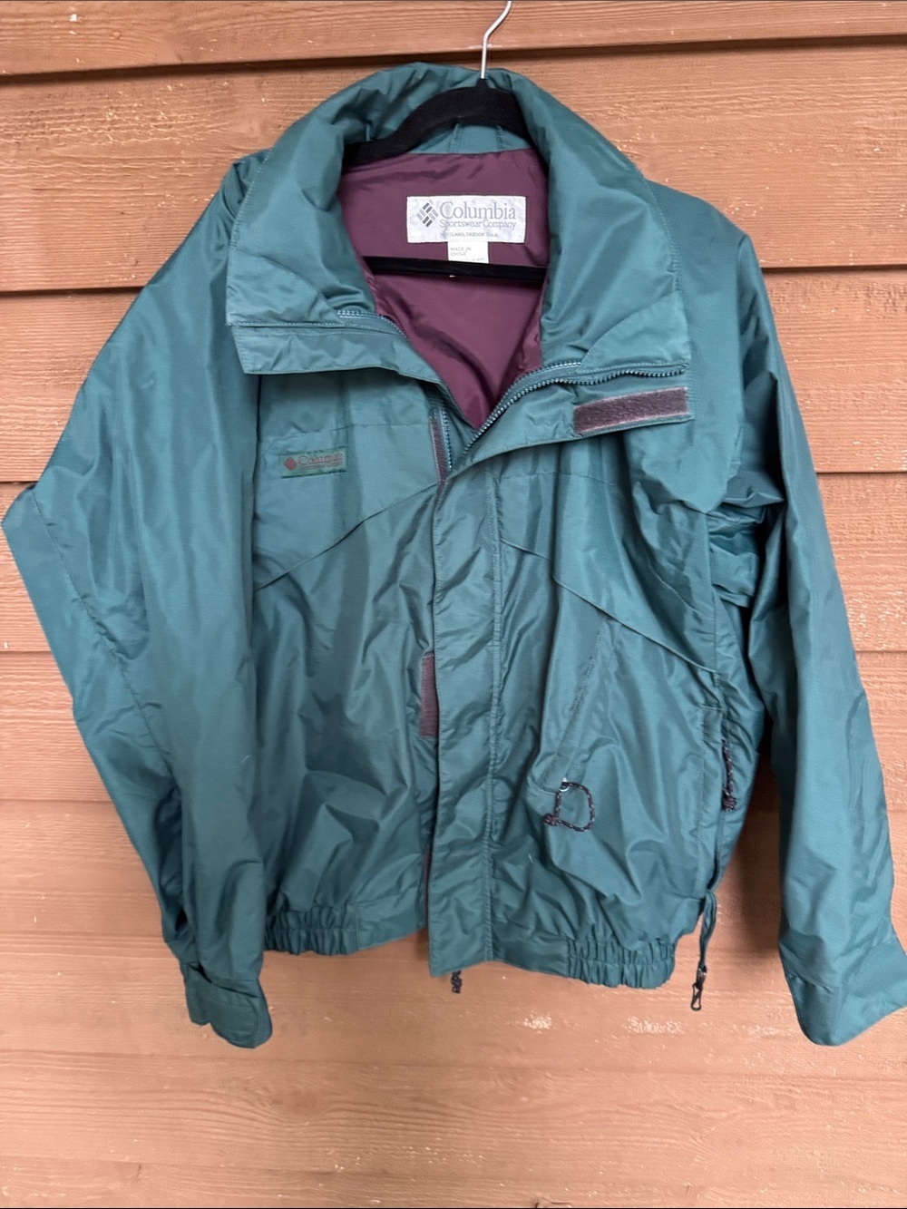 Vintage Columbia Men's Teal Raincoat with Plum Interior size Medium